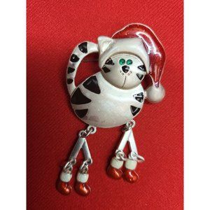 Avon Pin Cat Whimsical Winter Brooch 2006